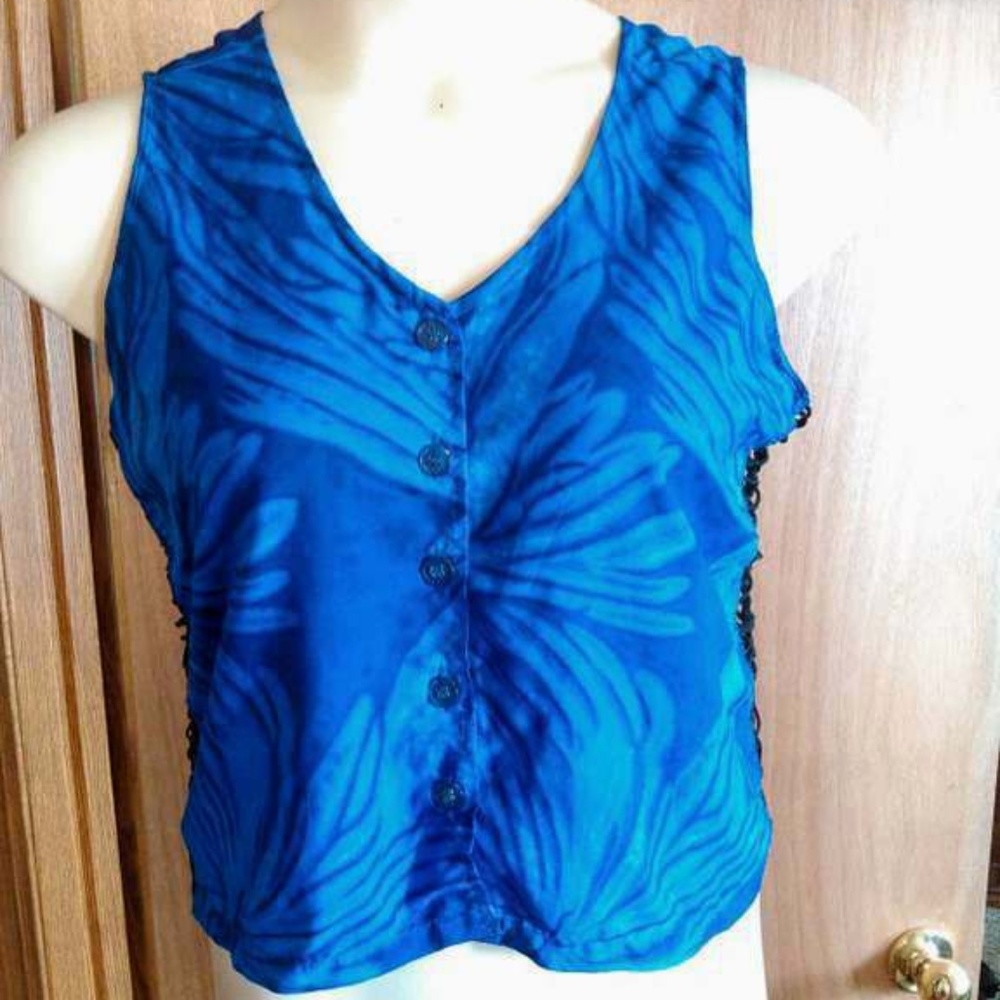 Blue Floral Caribbean Crop Top